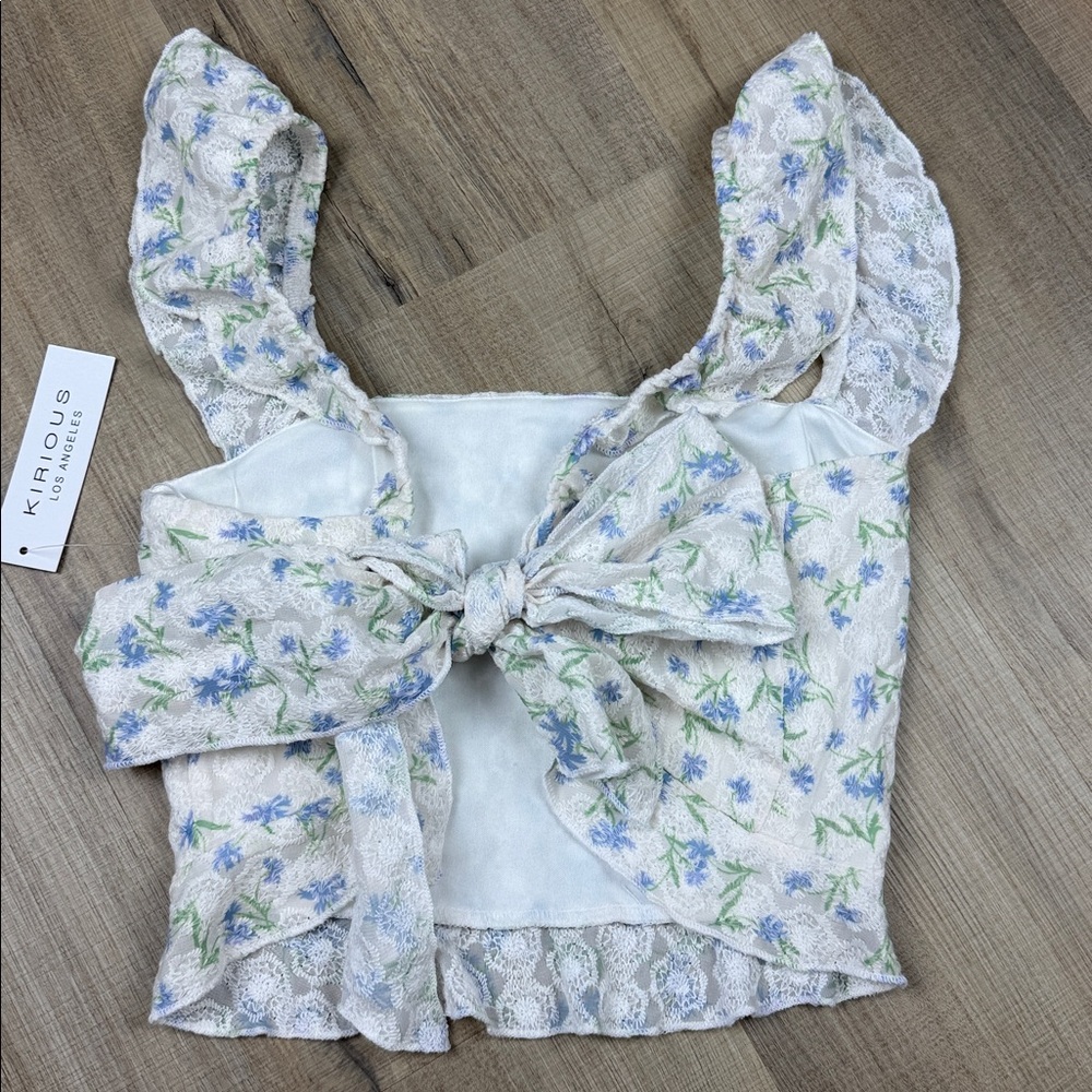 Kirious L.A. Crop Top Floral Ruffle Sleeve w/ Adjustable Tie Back. NWT. Size M - Picture 2 of 3